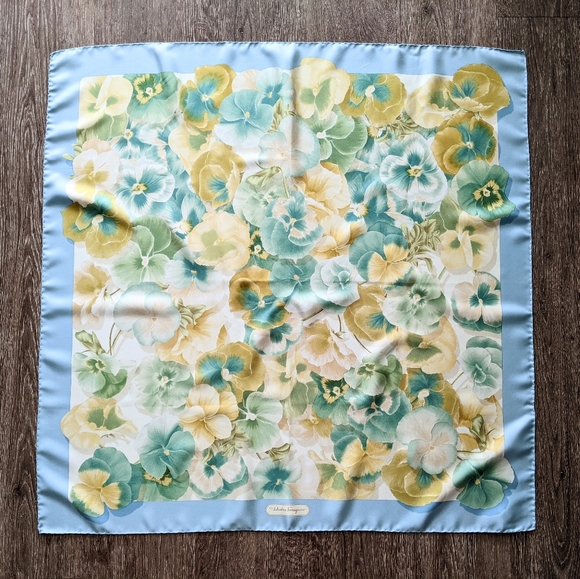 Salvatore Ferragamo silk scarf - Picture 2 of 5